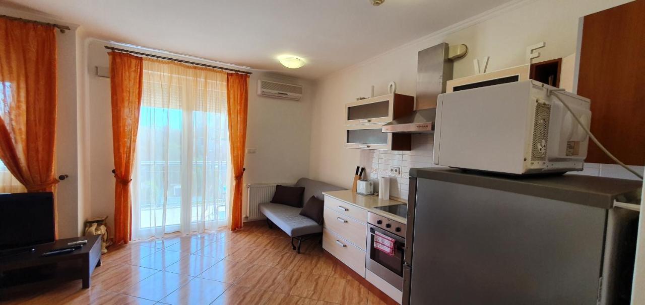 Bazsi Golden Beach Apartman Шиофок Экстерьер фото